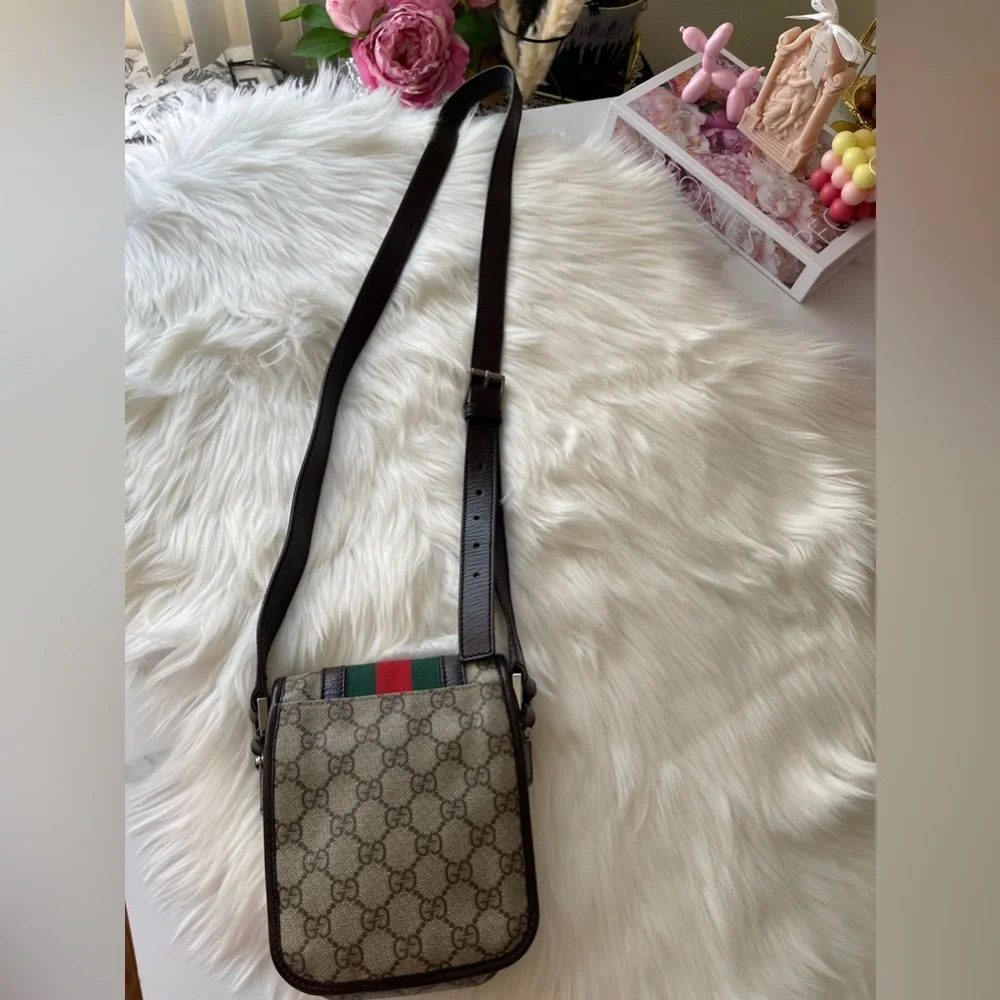 ‼️ SOLD ‼️Gucci crossbody bag - Picture 11 of 16